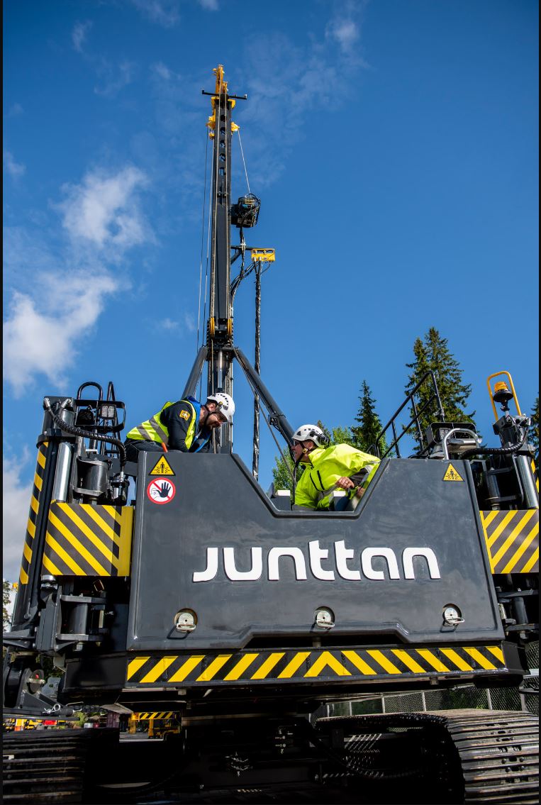 Junttan commissioning certificate - Piling rig