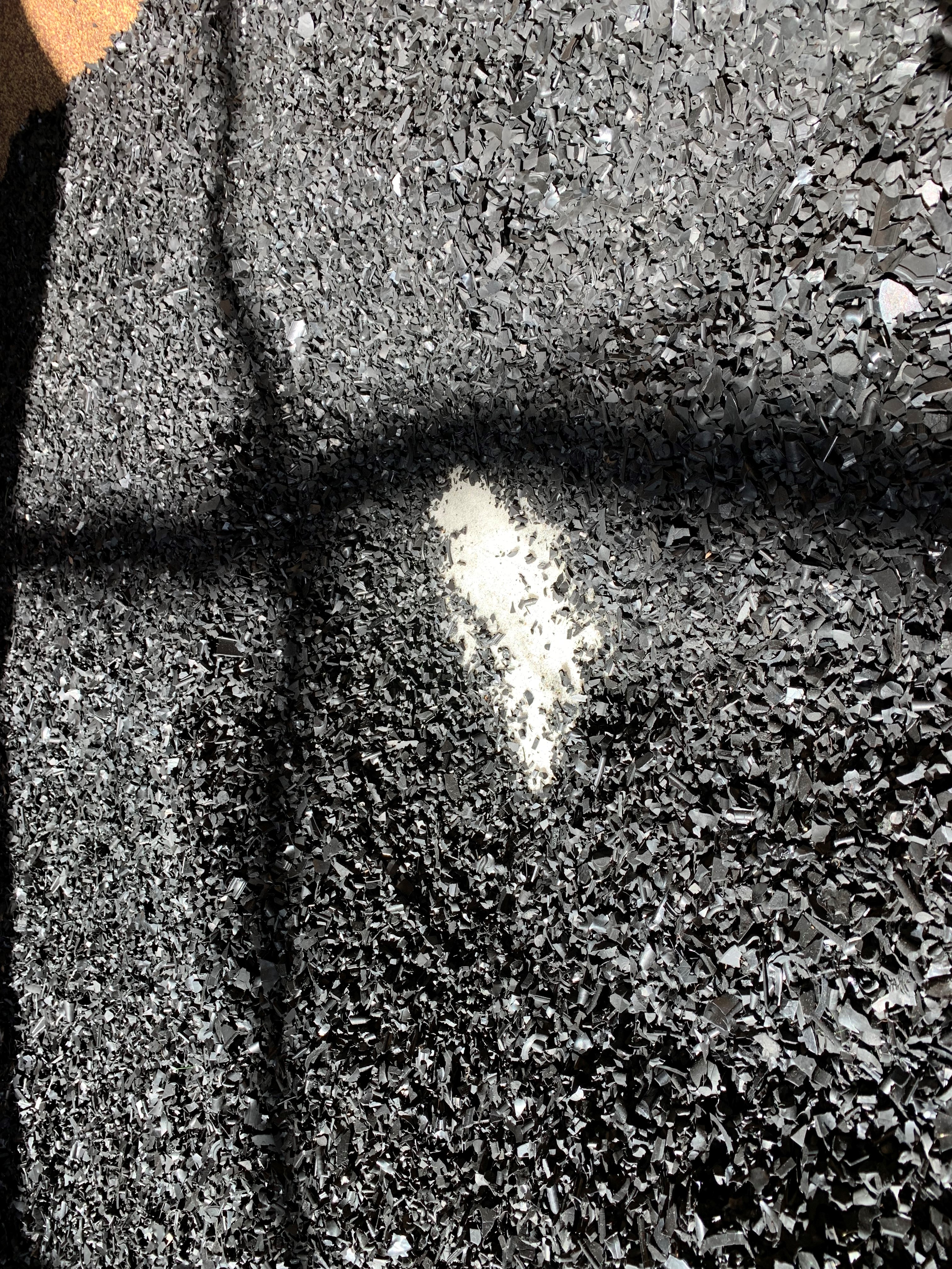 Uneven Rubber - Exposed flooring - incorrect.jpg