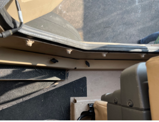 Cable cover floor RHS.PNG